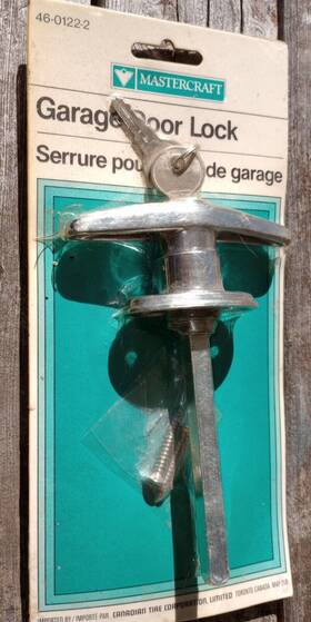 46-01222 Mastercraft Garage Door Lock T-handle With 2 Keys New Vtg Nos
