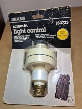 953723 Sears Screw-in Light Control For All 53000 Series Garage Door Openers