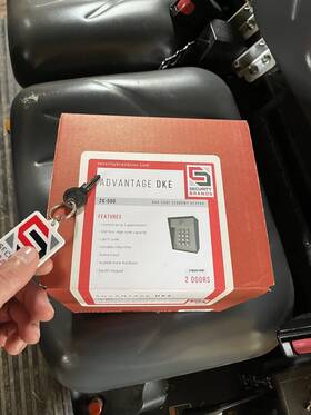 26-500 Security Brands Advantage Dke Post Mount Digital Keypad 500 Code Capacity