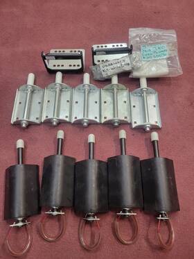 30-00792 Tko Dock Doors Lot Of Spring Loaded And Fixed Plungers Handles