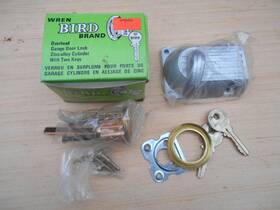 Wren Bird 0521 Overhead Garage Door Lock Brand No